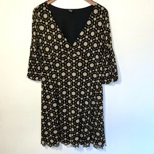 BCBG Maxazria floral v-neck mini dress empire waist fit & flare. XL